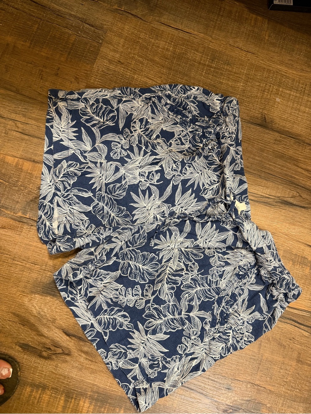Briggs New York Navy Blue Floral Women's Athletic Shorts